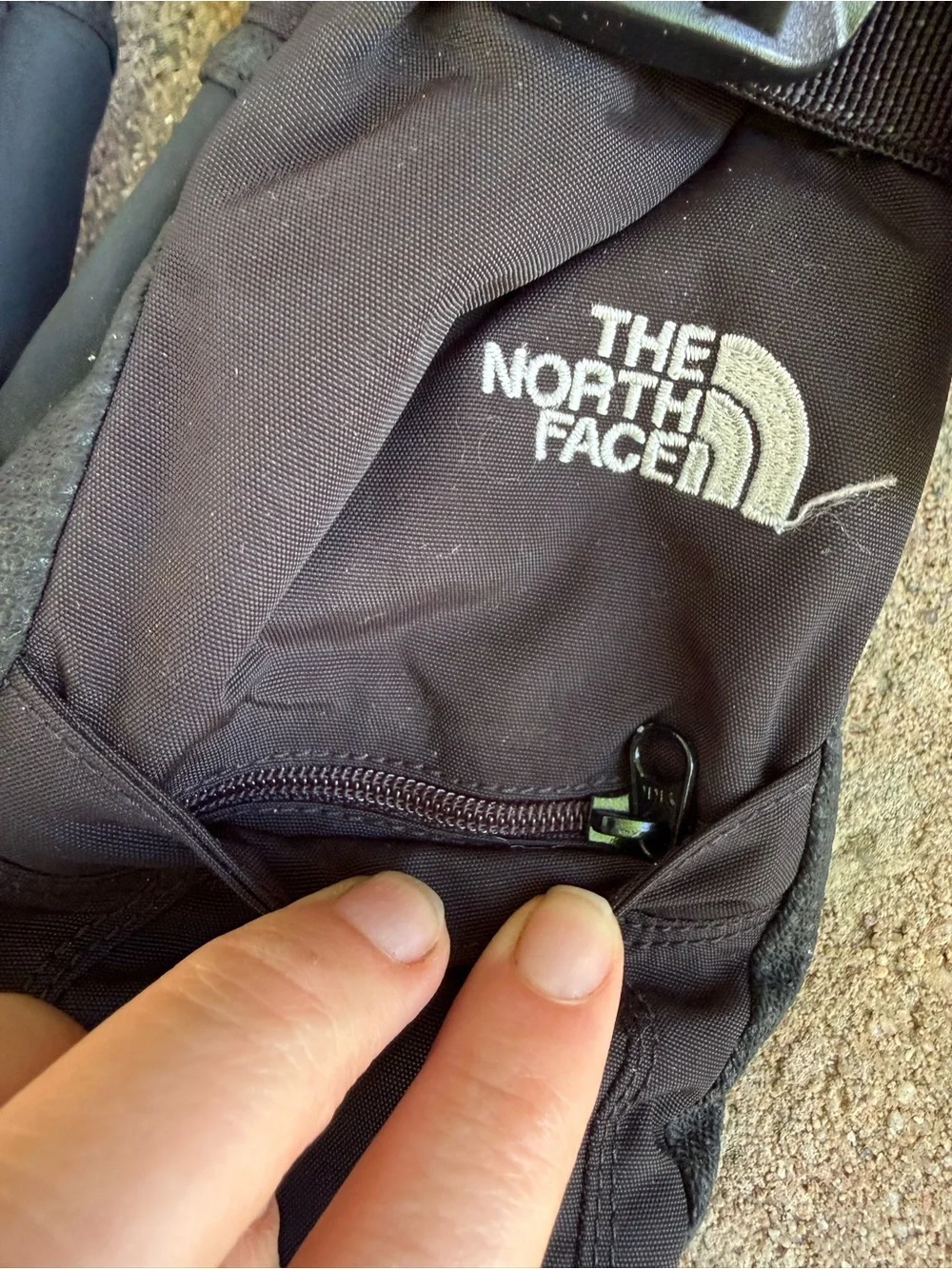 The North Face Kids Youth Black Insulated Mittens Gloves Size Large